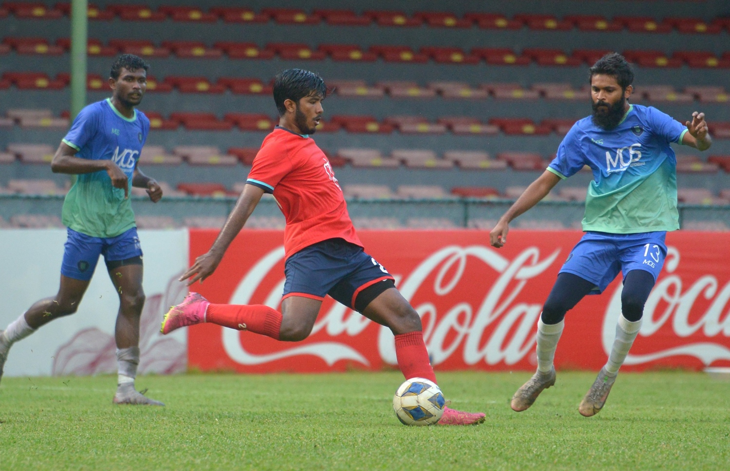 ސަސް އާއި ޓީސީ ބައްދަލުކުރި މެޗުގެ ތެރެއިން.-- ފޮޓޯ: އެފްއޭއެމް