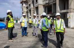 FDC's new MD Hamdhan Shakeel visits the site of the flats being constructed in Hulhumale'.-- Photo: FDC