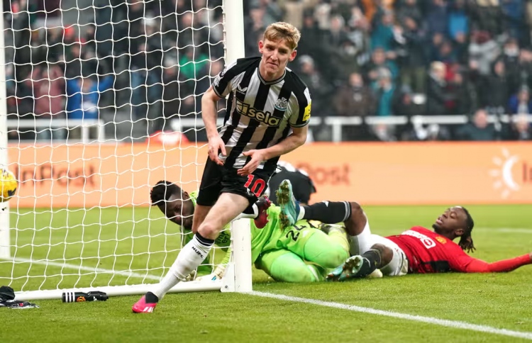 ފިނީގައި ޔުނައިޓެޑަށް ނިއުކާސަލް މައިތިރި ނުކުރެވުނު