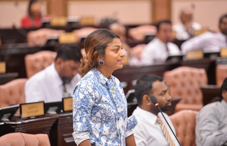 ދަރަނި ދައްކަން ގެންގުޅޭ ސިޔާސަތު ހާމަކުރަން ގަރާރެއް