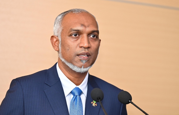 ޖިހާދުން ގޮވާލީ ބޭރުގެ ބާރުތަކުގެ ފައިބުޑަށް ތިރިނުވާން