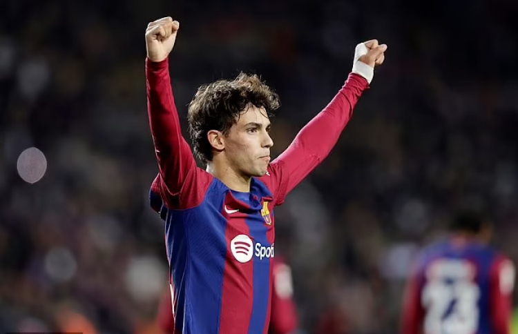 ފެލިކްސް އުފާފާޅުކުރުމުން އެތުލެޓިކޯގެ ސަޕޯޓަރުން ރަތަށް