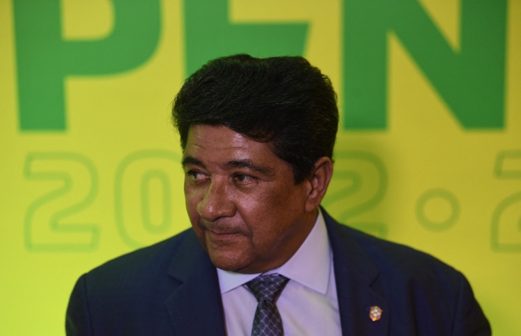 ބްރެޒިލްގެ ކޯޓުން އެފްއޭގެ ރައީސް މަގާމުން ދުރުކޮށްފި