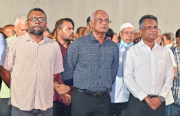 Former President Ibrahim Mohamed Solih (C) with Adam Azim (R) and the former Minister of Economic Development Fayyaz Ismail (L)-- Photo: Mihaaru