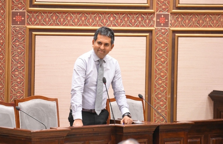 އެމްޑީޕީގެ ވިޕާ ހިލާފަށް 5 މެމްބަރަކު ސައީދަށް ރުހުން