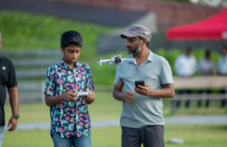 ޑްރޯން ރޭހުގެ ފައިނަލަށް ތައްޔާރު ވަނީ