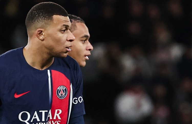 އެމްބާޕޭގެ އުފަންދުވަހު ކޮއްކޮ ދަނޑަށް!