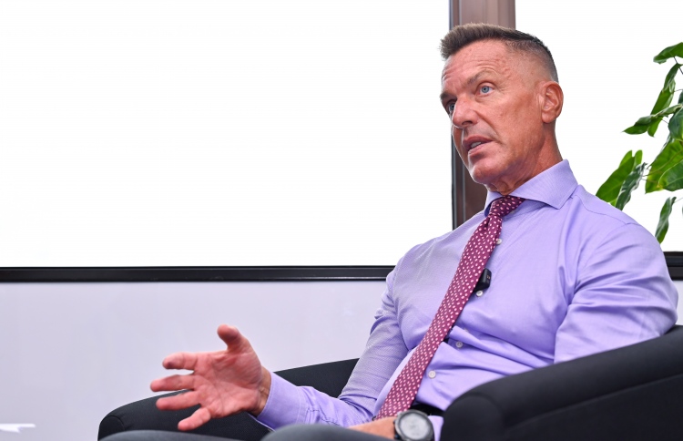 ބީއެމްއެލްގެ ސީއީއޯ ކާލްސްޓުމްކަ އިސްތިއުފާ ހުށަހަޅައިފި