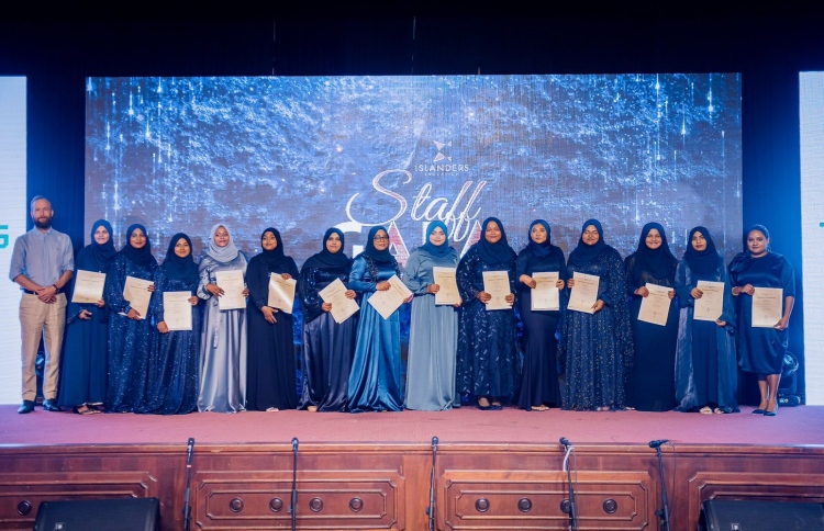 އޯލޫ ޔުނިވާސިޓީން ޓީޗަރުން ތަމްރީނު ކުރަނީ