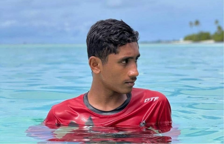 އައްޑޫގައި އިހި ނަގަން ފޭބި ކުއްޖަކު ގެއްލިގެން ހޯދަނީ