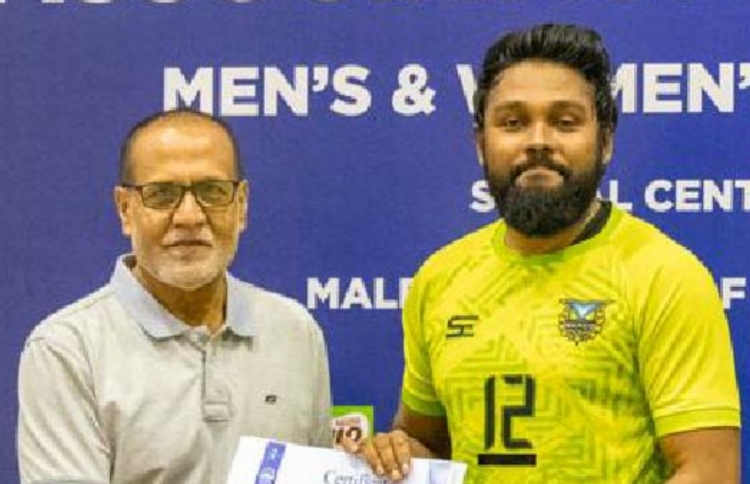 ވާދަވެރި މެޗުގައި އާބަންކޯ ބަލިކޮށް ވެމްކޯ ފައިނަލަށް