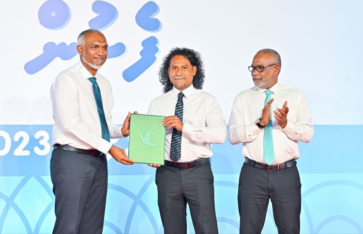 ޕީއެންސީގެ ކެންޑިޑޭޓުން ތިއްބައި 2މެންބަރަކު ވާދަކުރަނީ