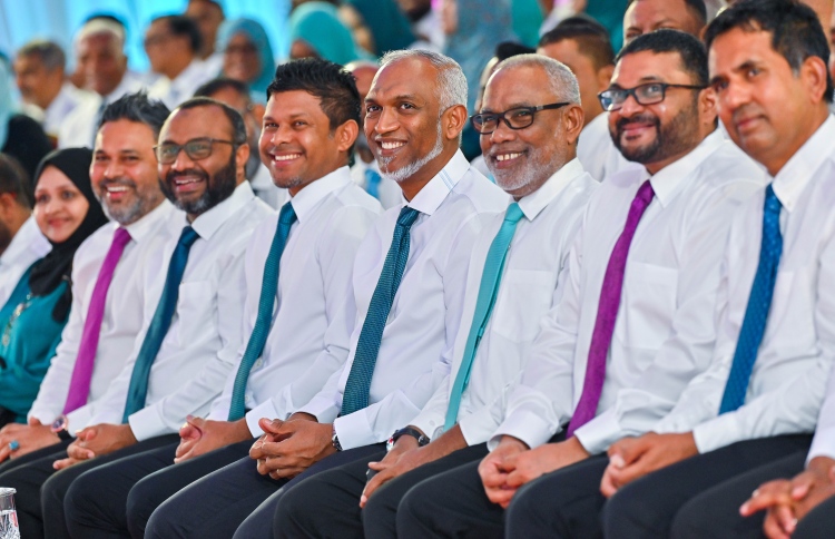 "އިގުތިސާދު ހަމައަކަށް އެޅުވުމަކީ ބޮޑު ކާމިޔާބީއެއް"