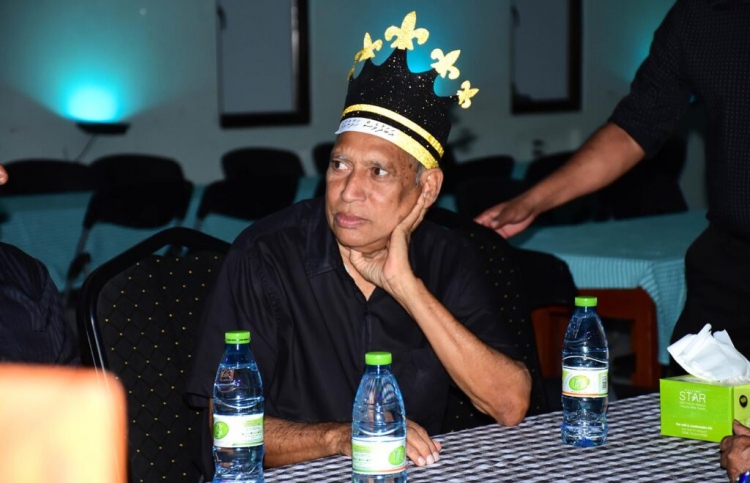 އޭދަފުށީގެ ހިދުމަތްތެރިޔާ އަހުމަދު އަލީ ނިޔާވެއްޖެ