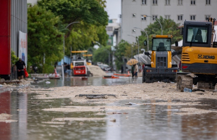 ވިއްސާރައާ ހެދި އަމީނީމަގުގެ މަސައްކަތް މެދުކަނޑާލައިފި