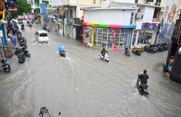 Malé roads flooded due to heavy rain -- Photo: Nishan Ali