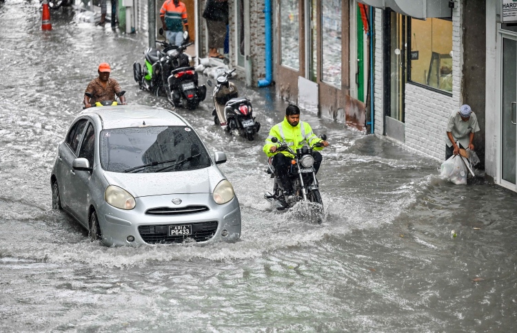ފެންބޮޑުވުން ހައްލުކުރަން މަޖިދީމަގުން ބައެއް ބަންދު