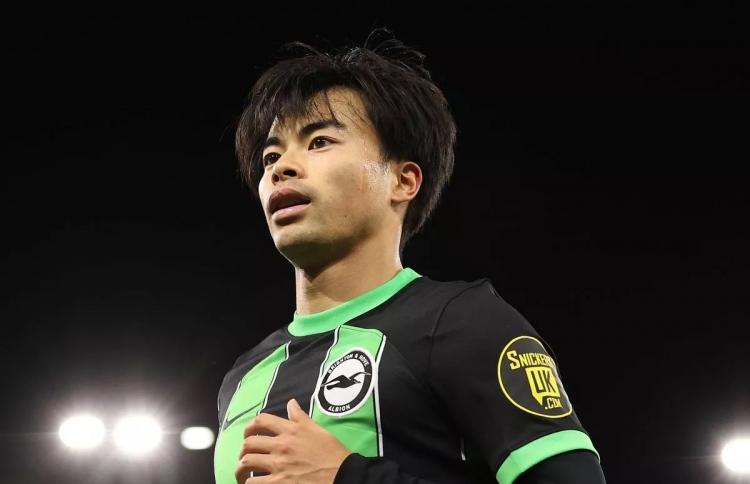 އަނިޔާގައި ހުރި މިޓޯމާ އޭޝިއަން ކަޕް ސްކޮޑަށް