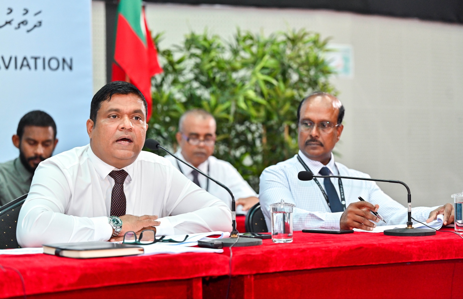 ޓްރާންސްޕޯޓު މިނިސްޓްރީން މިއަދު ބޭއްވި ނިއުސް ކޮންފަރެންސްގައި، މިނިސްޓަރު އަމީން ވާހަކަދައްކަވަނީ.-- ފޮޓޯ: ފަޔާޒު މޫސާ/ މިހާރު