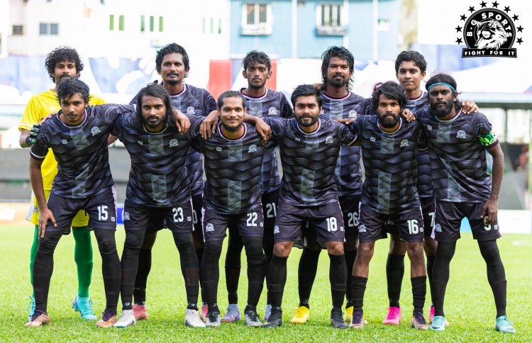 ރަނަރަޕް ޓީނޭޖް ކޮޅަށް ބީޖީން ހަ ލަނޑު