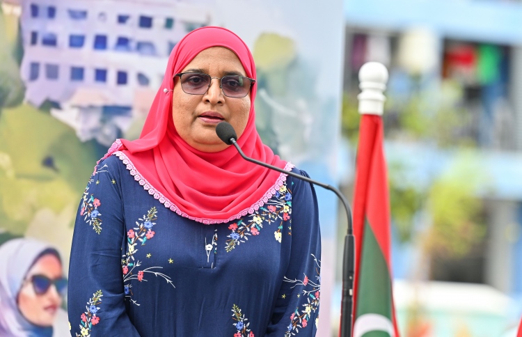 "މަންދީގެ ޖިނާއީ ތަހުގީގާ ފަސްޓްލޭޑީއާ ގުޅުމެއް ނެތް"