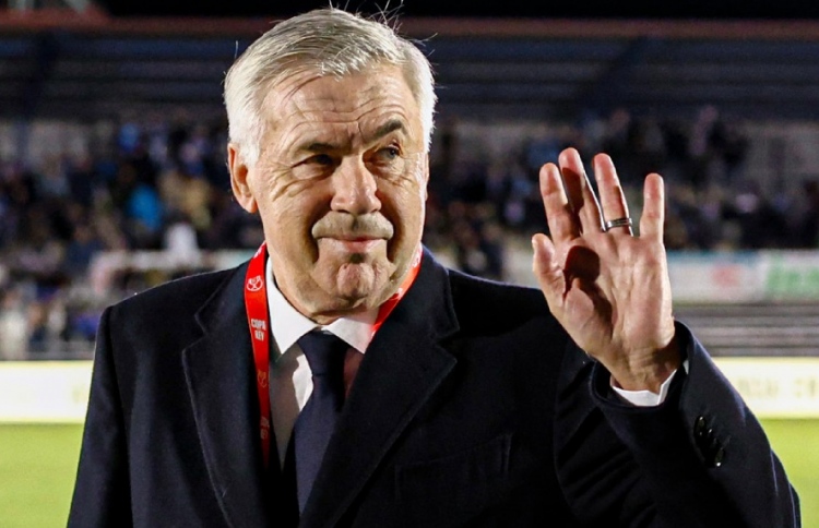 އިދިކޮޅު ޓީމާ މެދު ވެސް އަންޗެލޮޓީ ހިތްހަމަ ޖެހިފައި