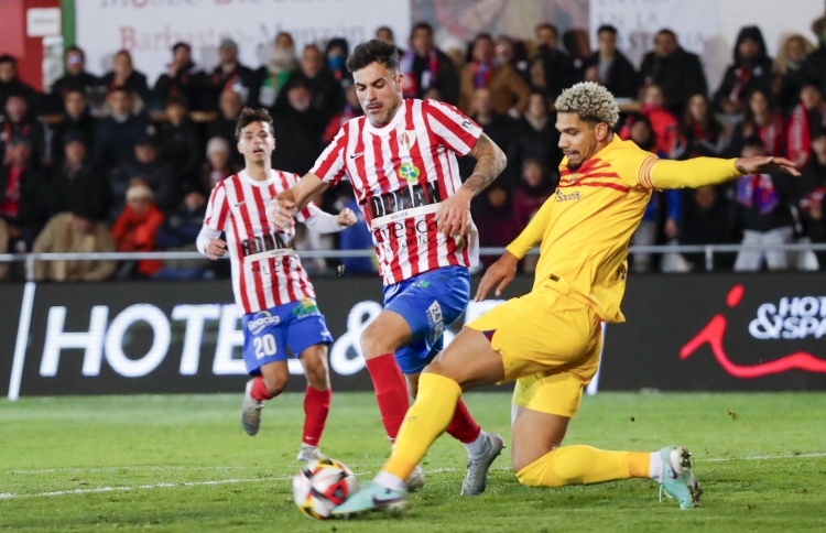 ހަތަރުވަނަ ޑިވިޝަންގެ ޓީމެއް އަތުން ބާސާއަށް ހަނިމޮޅެއް