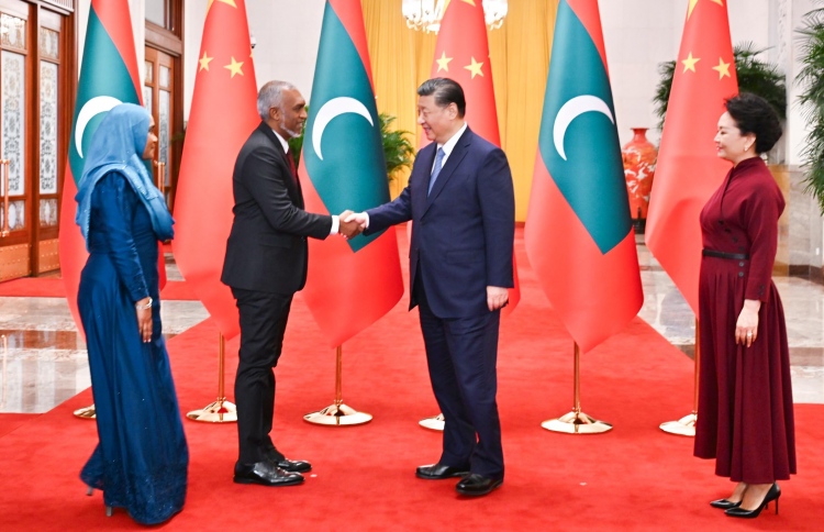 ރައީސްގެ އުފަންދުވަހަށް ޗައިނާގެ ރައީސްގެ ސިޓީފުޅެއް