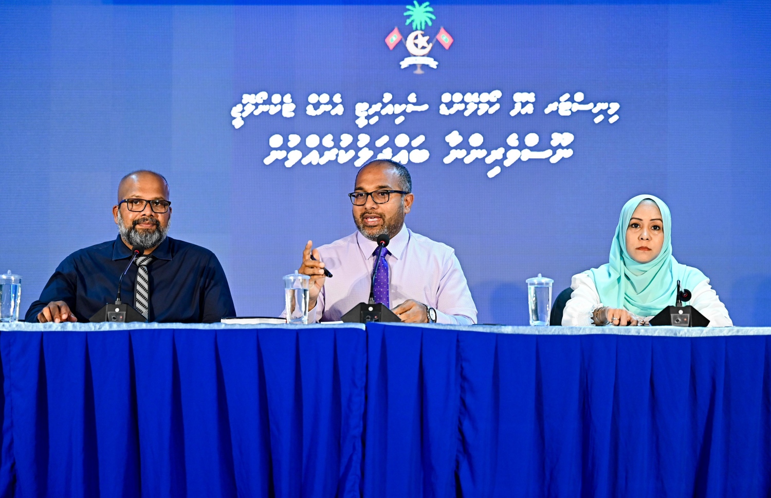 ހޯމް މިނިސްޓްރީން ބޭއްވި ބައްދަލުވުން.-- ފޮޓޯ: ނިޝާން އަލީ / މިހާރު