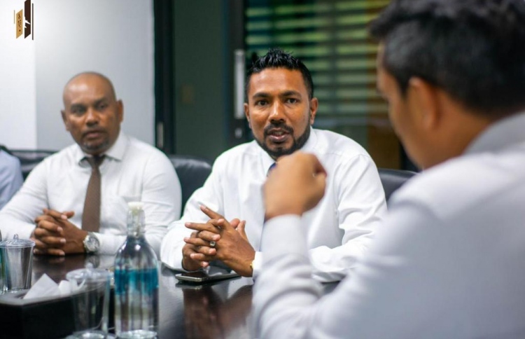 އާރްއޭސީއެލް އެމްޑީ މުބީން އިސްތިއުފާ ދެއްވައިފި