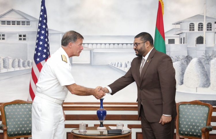 ބިރުދެއްކުމާ ކުރިމަތިލާނީ އިހުތިރާމާއެކު ވަރުގަދައަށް