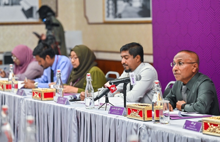 އިންތިހާބާ ގުޅޭ ގޮތުން އީސީ މަޖިލީހަށް ހާޒިރުކުރަނީ