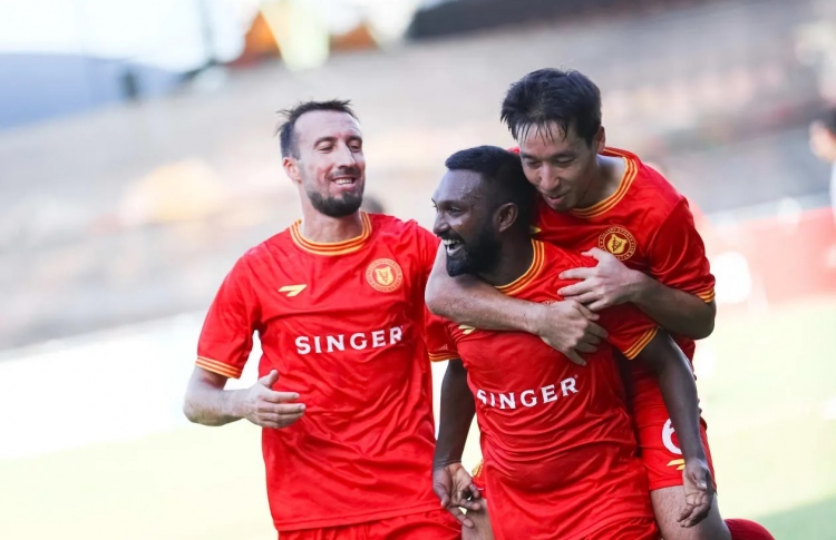 ވިކްޓަރީން މިފަހަރު ނޮކައުޓް ބުރުން ޖާގަ ކަށަވަރުކޮށްފި