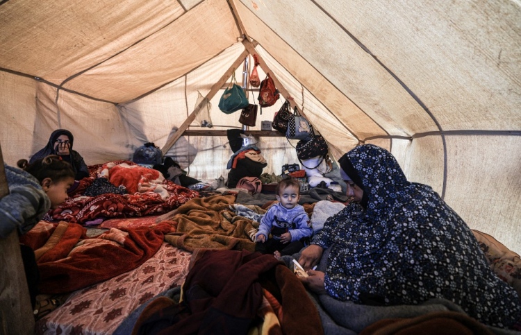 ގައުމުތަކުން ޣައްޒާއަށް އެހީވުން ހުއްޓާނުލަން ގޮވާލައިފި