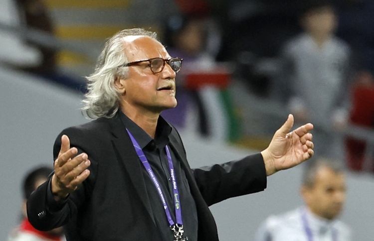 ސެގަޓްގެ ތަޖިކިސްތާނުން ޔޫއޭއީ ބަލިކޮށް ކުއާޓާ އަށް