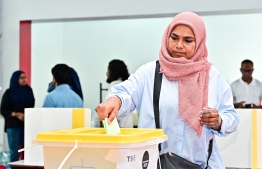 A woman casting her vote in the MDP primary election on February 3, 2024 -- Photo: Fayaz Moosa