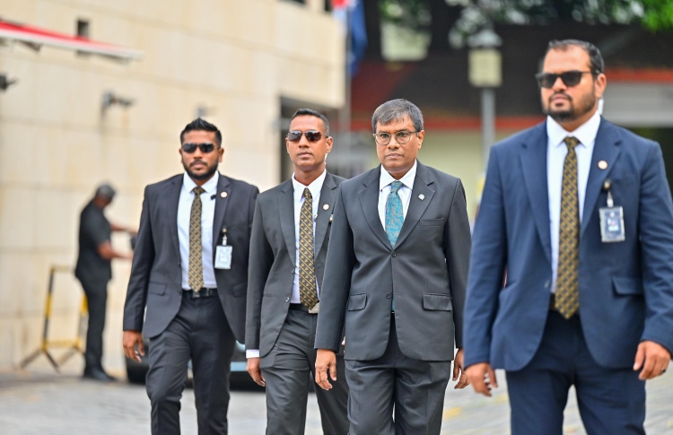 ހޯމަ ދުވަހު އުއްތަމަފަނޑިޔާރު ރިޓަޔާ ކުރައްވަނީ