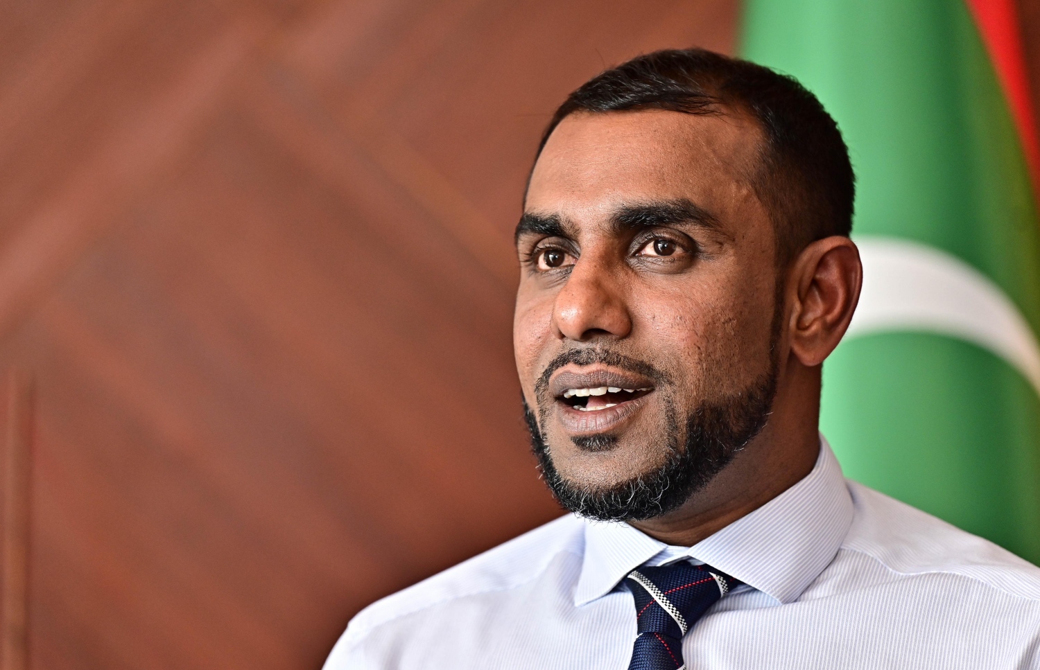 ޓޫރިޒަމް މިނިސްޓަރު ފައިސަލް.