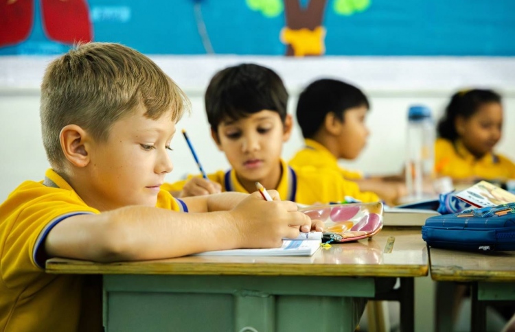 ބިލަބޮންގް އާއި ފިންލެންޑުގެ އެޑްމިޝަނަށް ހުޅުވާލަނީ