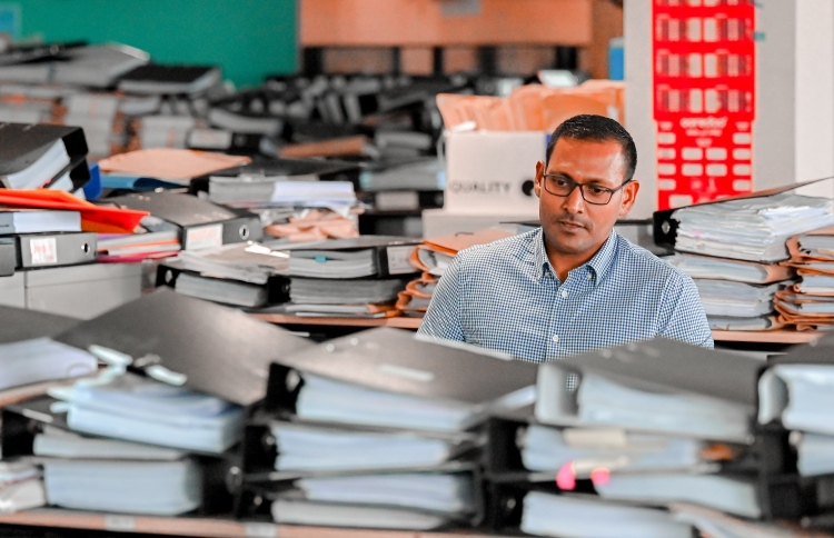 ތުހުމަތުވާ ލިއުންތަކާއެކު ޕީޖީ ބުރާސްފަތީގައި ކޮމިޓީއަށް