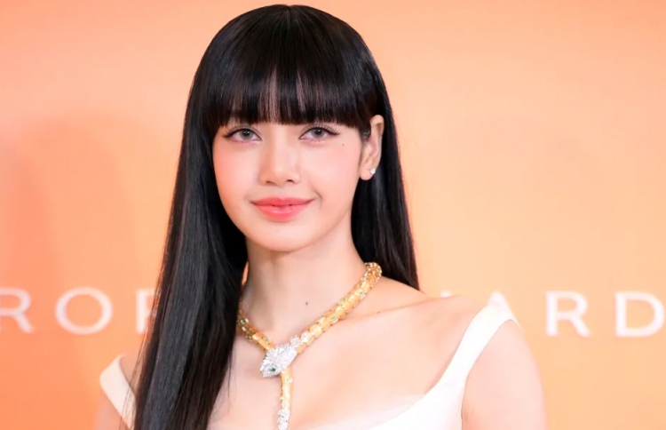 "ވައިޓް ލޮޓަސް 3"ގެ ރޯލަކަށް ބްލެކްޕިންކްގެ ލީސާ