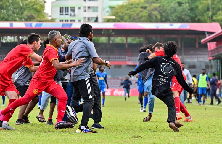 މެޗުގެ ހަމަނުޖެހުމާ ހެދި އަނަޓޮލީ ރާއްޖޭން ހިނގައްޖެ