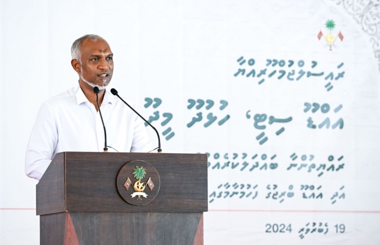 ރައީސް ފުވައްމުލަކާއި އައްޑުއަށް ފުރާވަޑައިގެންފި