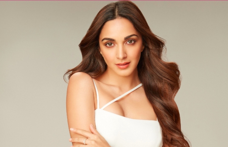 "ޑޮން 3"ގެ ކާސްޓަށް ކިއާރާ ނަގައިފި