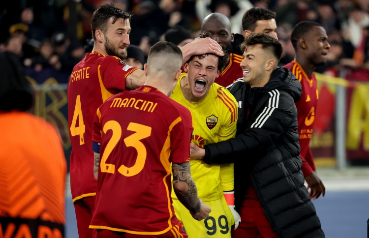 ރޯމްގައި މިވަގުތު ބަތަލަކީ ސާބިއާގެ ކީޕަރު މިލީ ސިލްވާ