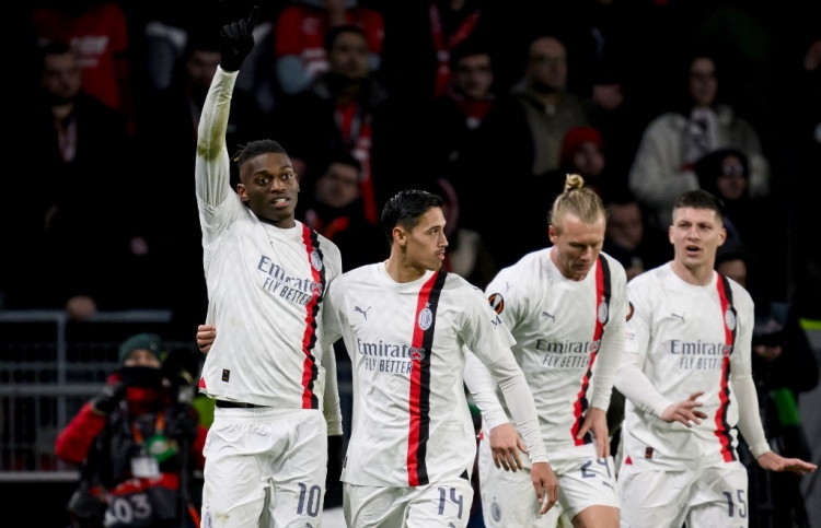 ގަދަ 16 ގެ ޓީމުތައް އޭސީ މިލާން ދެކެ ޖެހިލުންވާނެ