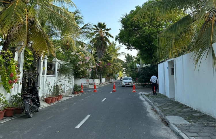 ޑްރަގު އޮޕަރޭޝަނެއް ހުއްޓުވަން ފުލުހުންނާ ކުރިމަތިލައިފި