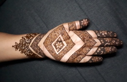 Rooya's work with henna art