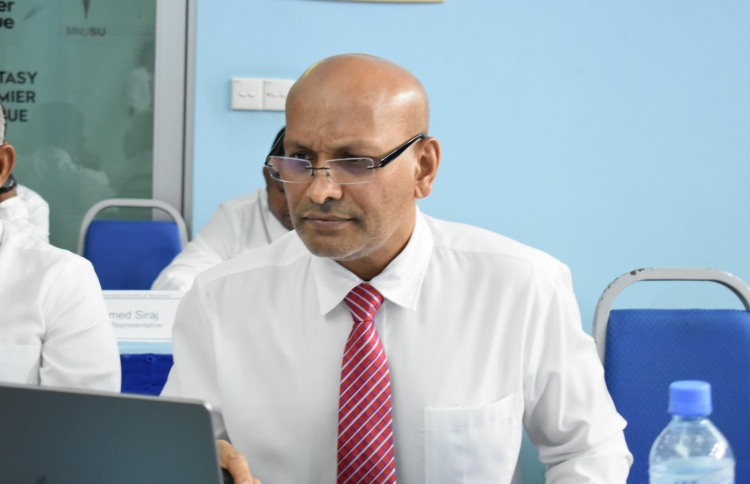 ކޮރަޕްޝަންގެ ތުހުމަތަށް މޫސަގެ ފިހާރަ ވެސް ރެއިޑްކޮށްފި