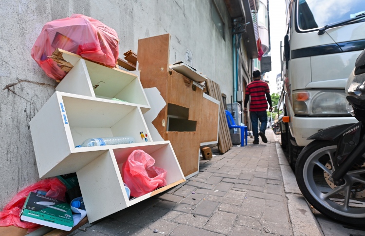 މަގުމައްޗަށް ކުނިއެޅި 185 މީހުން ޖޫރިމަނާކޮށްފި